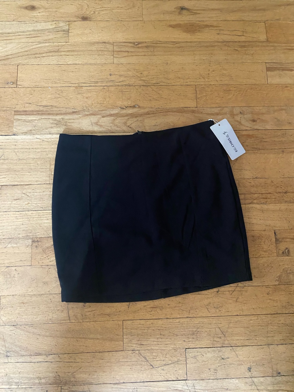 EG CHRIS. G mini black skirt. Size small. NWT!!